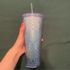 New overseas Starbucks tumbler